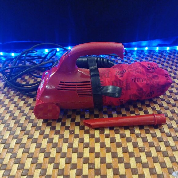 Dirt Devil by Royal Ultra Red Electric Hand Vac Handheld Vacuum Cleaner - Picture 2 of 3